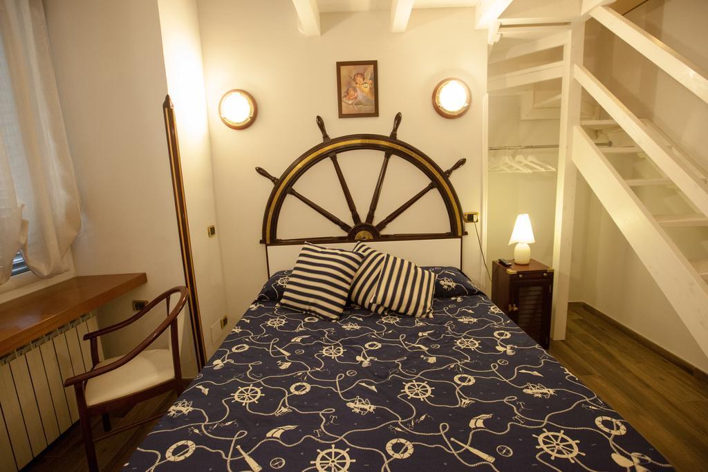 Dimora Caracciolo Hotel Napoli Ngoại thất bức ảnh