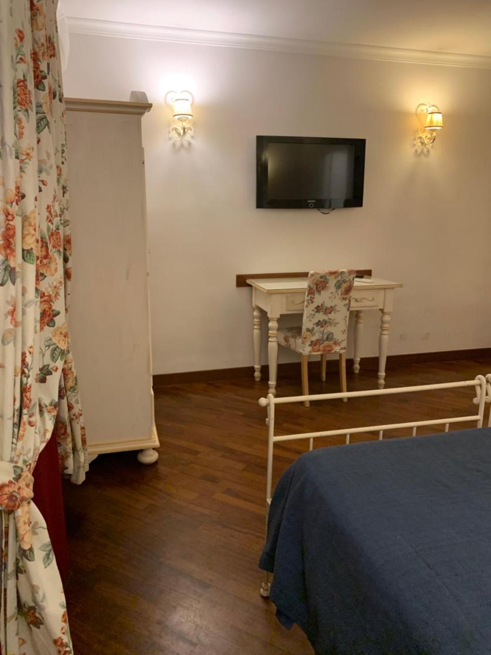 Dimora Caracciolo Hotel Napoli Ngoại thất bức ảnh